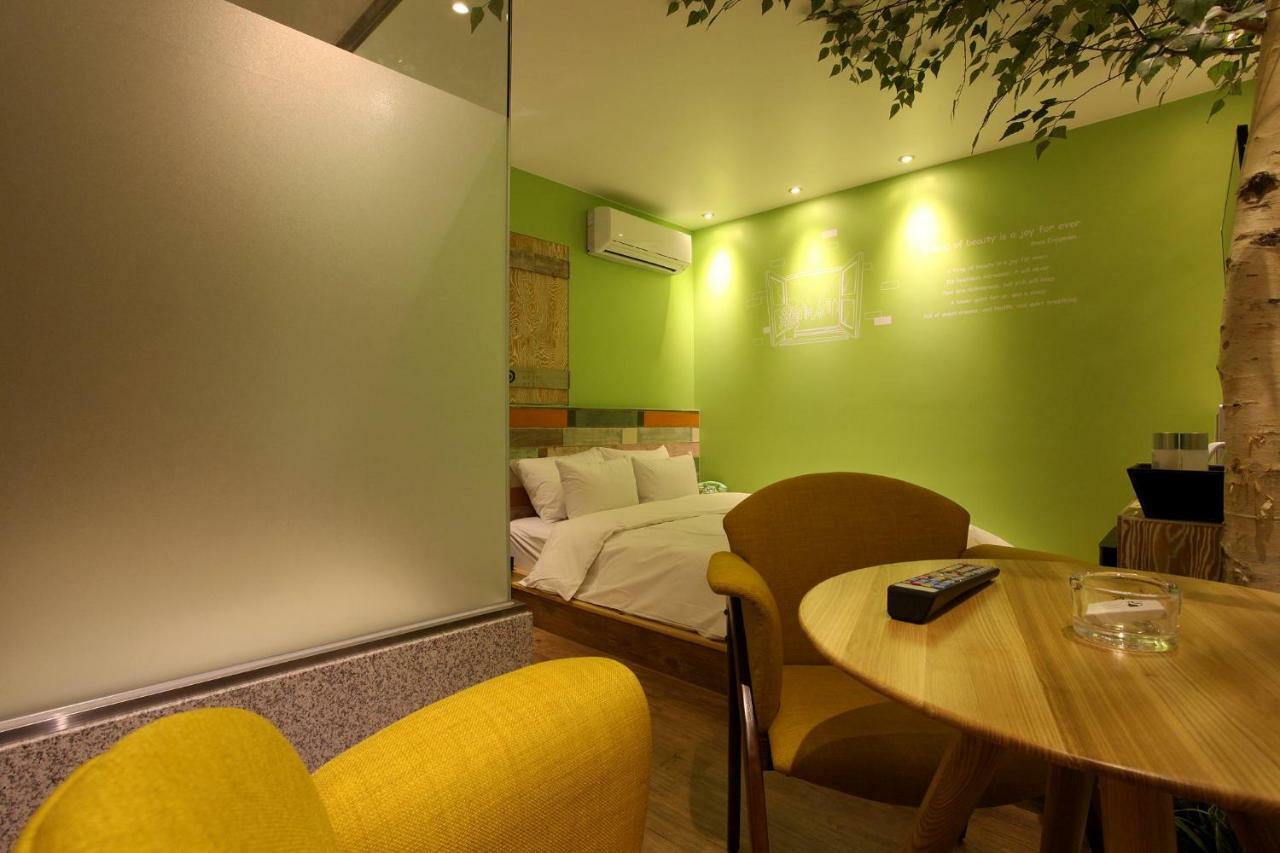 Lush Hotel Seoel Buitenkant foto